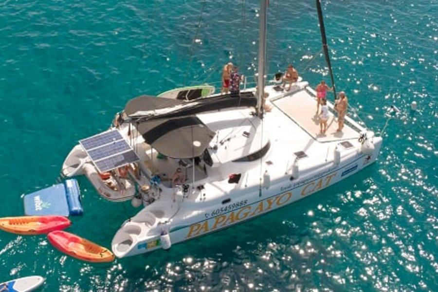 private-catamaran-lanzarote_2