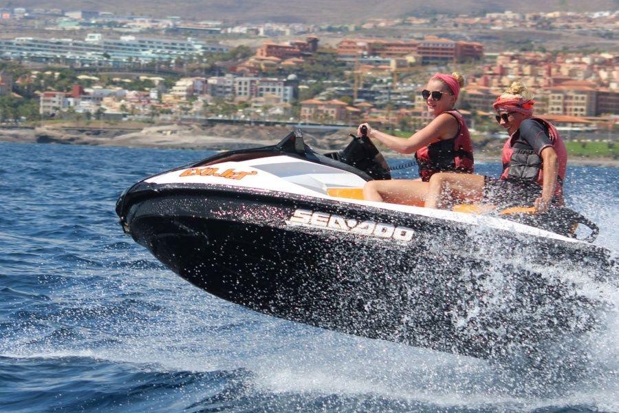 jet-ski-safari-tenerife-package2_l